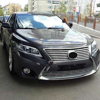 Передний бампер в сборе (рестайлинг, стиль Lexus V1) Toyota Camry 2006-2011 гг. фото 3