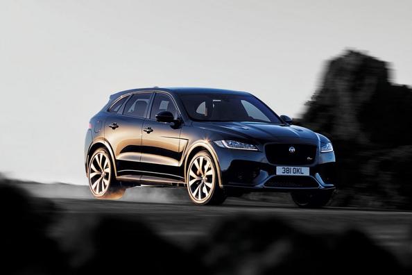 Прокачанная модификация премиального кроссовера Jaguar F-Pace SVR фото 2