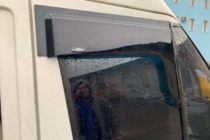 Ford Transit 2000–2014 гг. Ветровики на окна (2 шт, HIC) фото 7