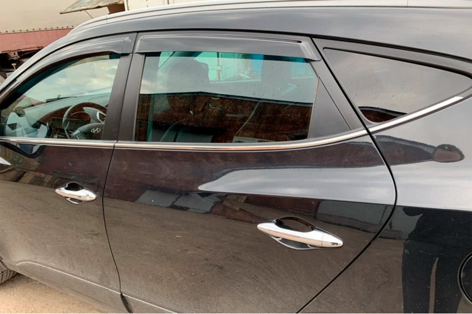 Hyundai IX-35 2010-2015 гг. Ветровики на окна (4 шт, HIC) Фото 4