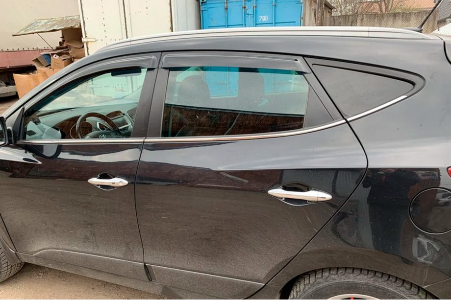 Hyundai IX-35 2010-2015 гг. Ветровики на окна (4 шт, HIC) Фото 6