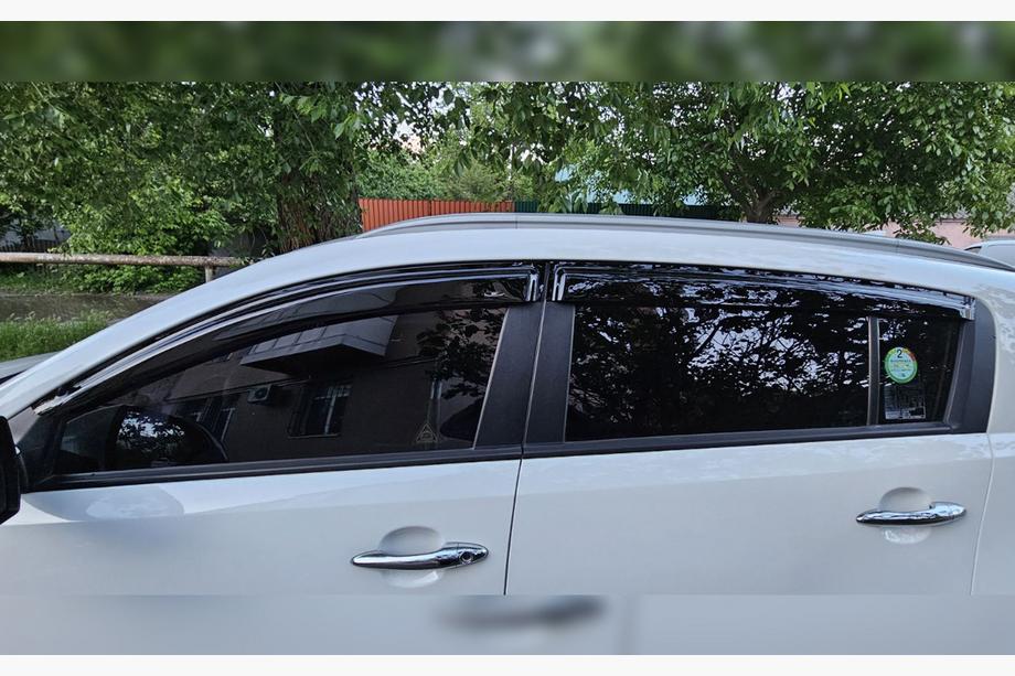 Kia Sportage 2010-2015 гг. Ветровики на окна (4 шт, HIC) Фото 2