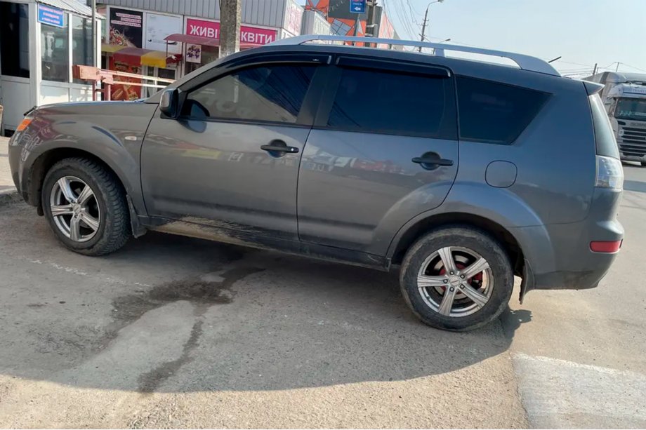 Mitsubishi Outlander 2006-2012 гг. Ветровики на окна (4 шт, HIC) Фото 6