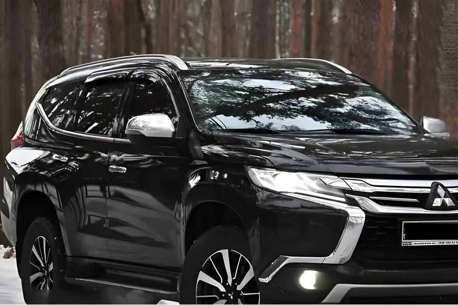 Mitsubishi Pajero Sport 2015- гг. Ветровики на окна (4 шт, HIC) Фото 7