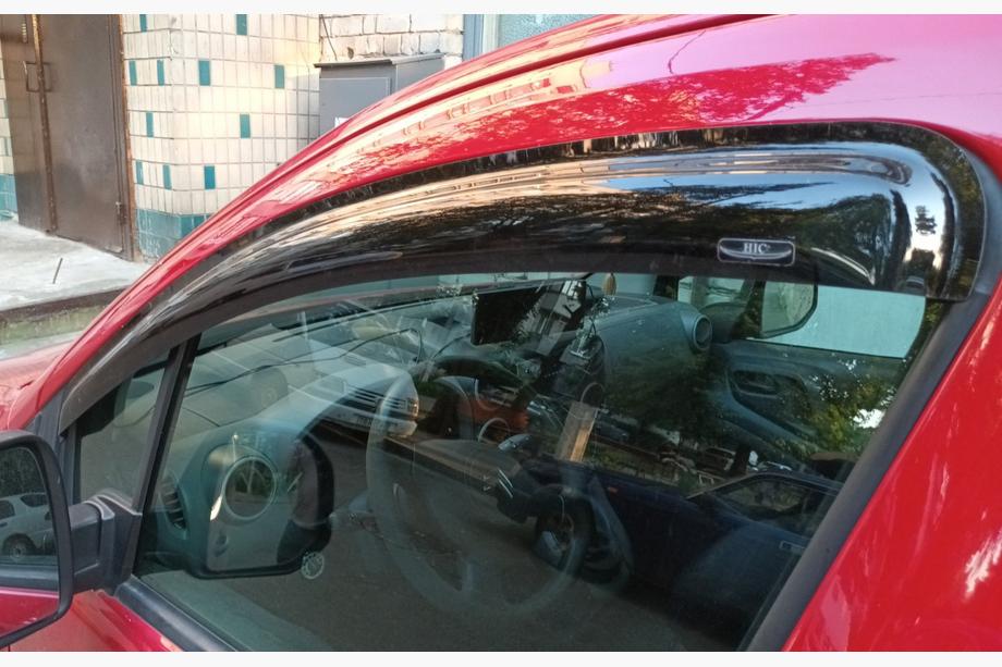 Ветровики на окна (2 шт, HIC) Image Ветровики на окна (2 шт, HIC) Image