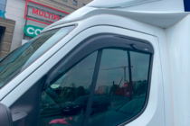 Renault Master 2011-2023 гг. Ветровики на окна (2 шт, HIC) фото 1