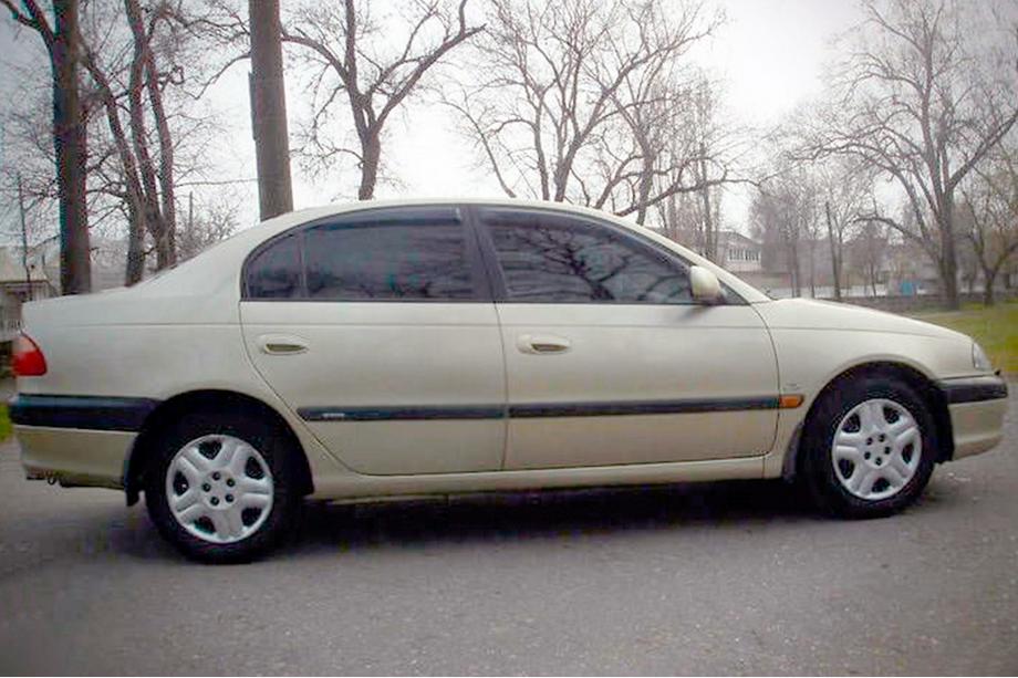 Toyota Avensis 1998-2003 гг. Ветровики SD (4 шт, HIC) Фото 1