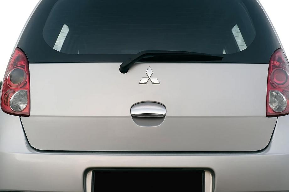 Mitsubishi Colt 2004-2012 гг. Накладка на заднюю ручку (нержавейка) Фото 1