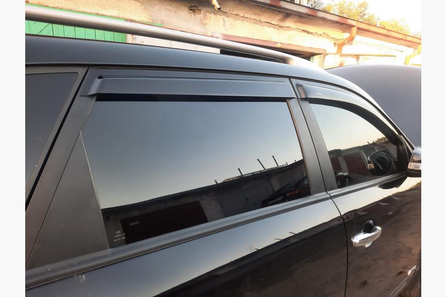 Kia Sorento II XM 2009-2014 гг. Ветровики на окна (4 шт, HIC) Фото 4