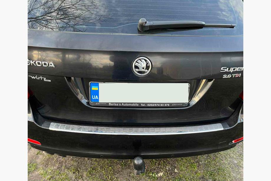 Skoda Superb 2009-2015 гг. Накладка на Задний Бампер Carmos V1 (SW, Нержавейка) Image