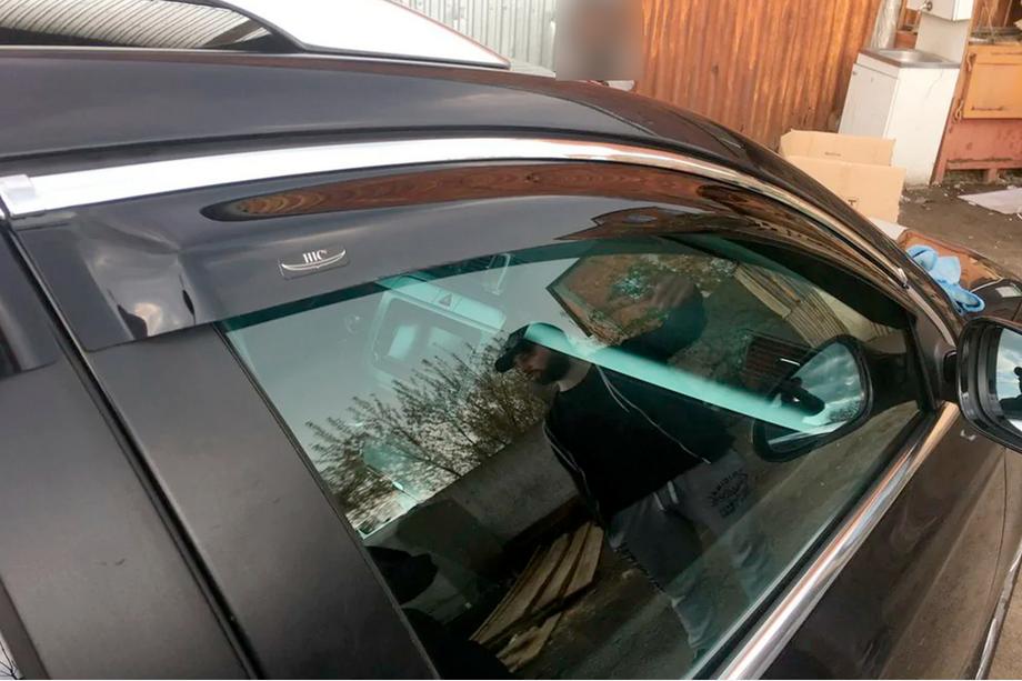 Volkswagen Passat B6 2006-2012 гг. Ветровики с хромированным молдингом SW (4 шт, HIC) Фото 1
