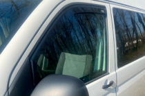 Volkswagen T5 Multivan 2003–2010 гг. Ветровики вставные (2 шт, HIC) фото 5