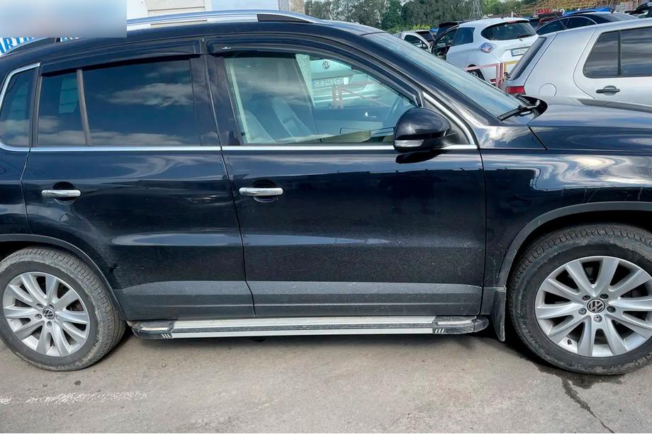 Volkswagen Tiguan 2007-2016 гг. Ветровики на окна (4 шт, HIC) Фото 3