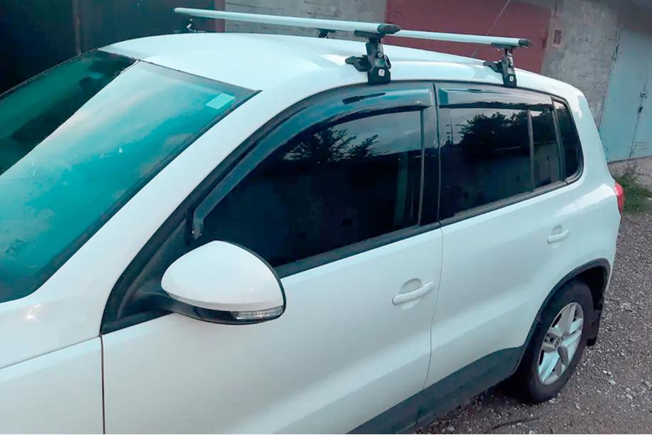 Volkswagen Tiguan 2007-2016 гг. Ветровики на окна (4 шт, HIC) Фото 7
