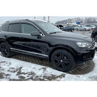 Ветровики с хромированным молдингом (4 шт, HIC) Volkswagen Touareg 2010-2018 гг. фото 3