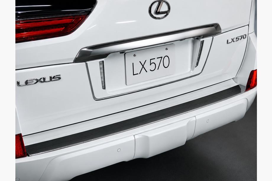 Lexus LX570/450d 2008-2022 гг. Задний держатель номерного знака с LED (2007-2023) Фото 4
