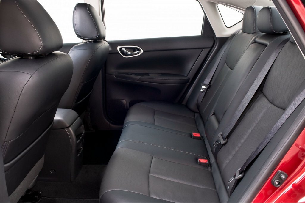 Обзор обновленного седана Nissan Sentra