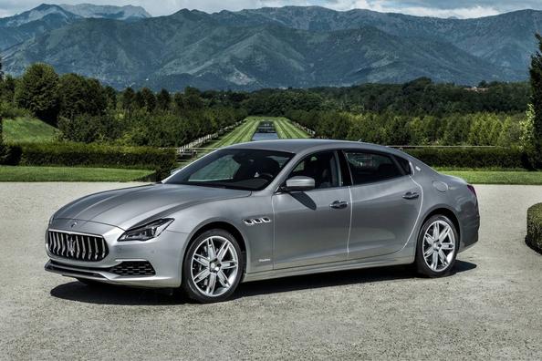 Престижный седан Maserati Quattroporte