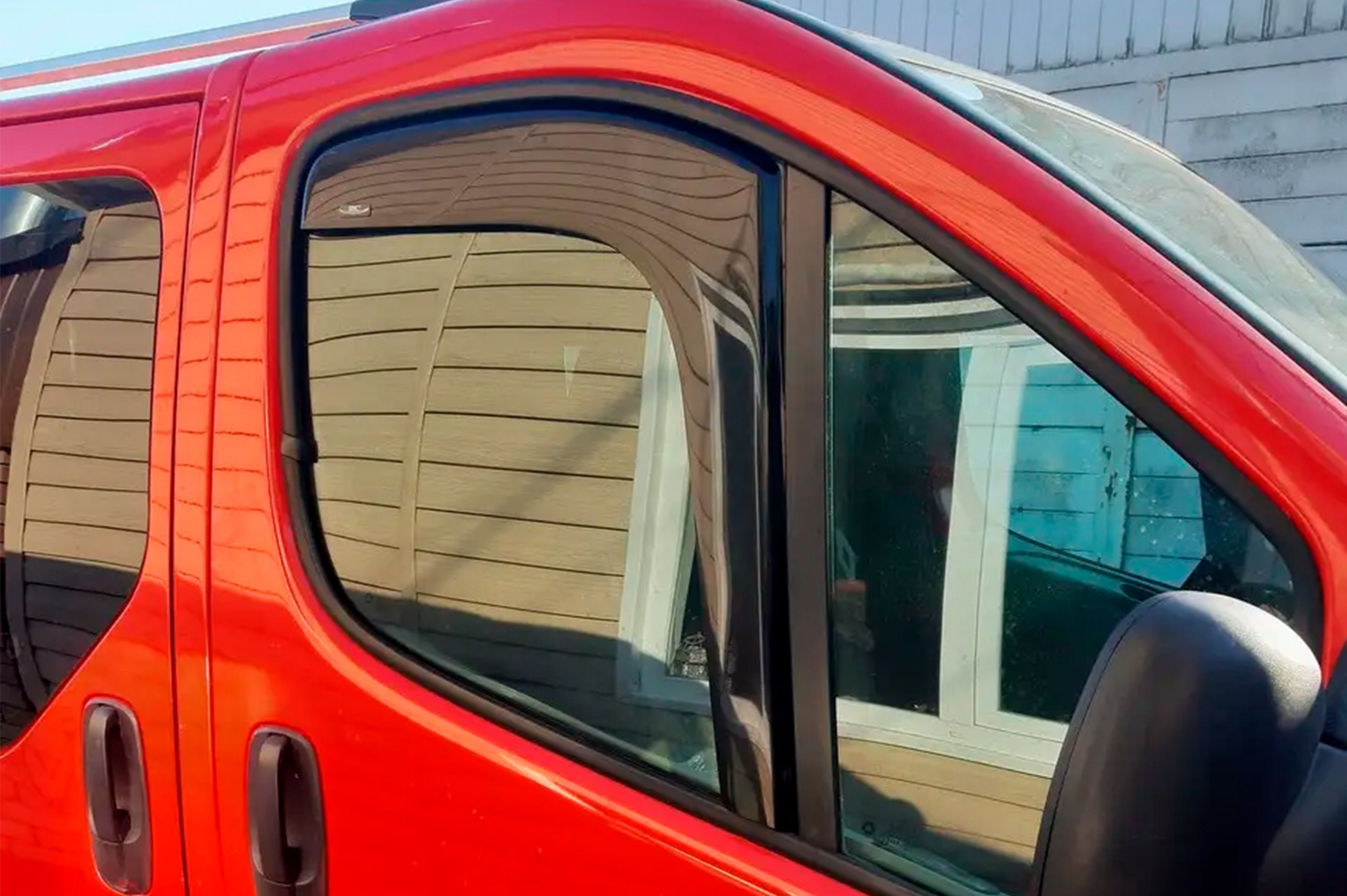 Вітровики вставні (2 шт, HIC) Renault Master