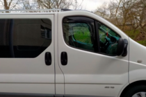 Renault Trafic 2001–2015 гг. Ветровики вставные (2 шт, HIC) фото 2