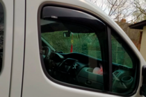 Renault Trafic 2001–2015 гг. Ветровики вставные (2 шт, HIC) фото 10