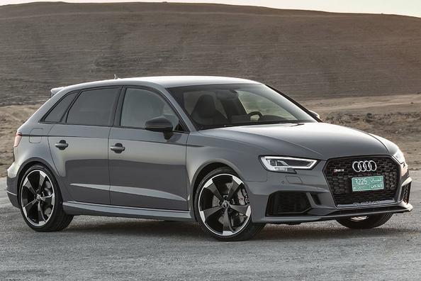 Спортивный пятидверный хэтчбек Audi RS3 Sportback
