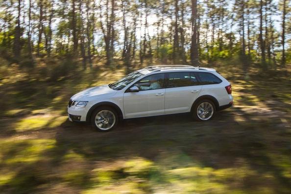 Skoda Octavia Scout: поколения A5, A7 и A8 — что проверить при покупке б/у и какие аксессуары подходят фото 5