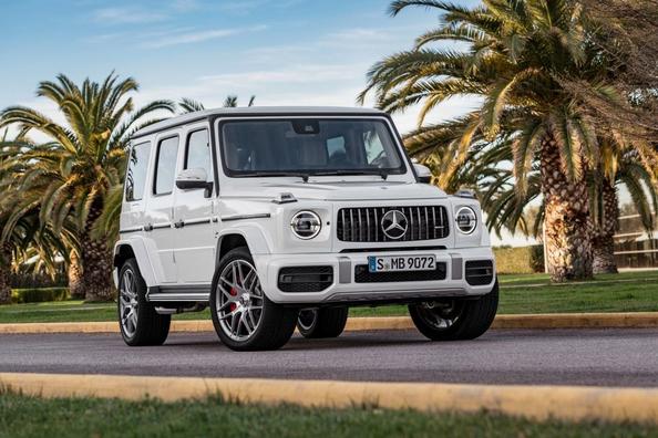 Рестайлинговая модель внедорожника Mercedes-Benz G-Class фото 10