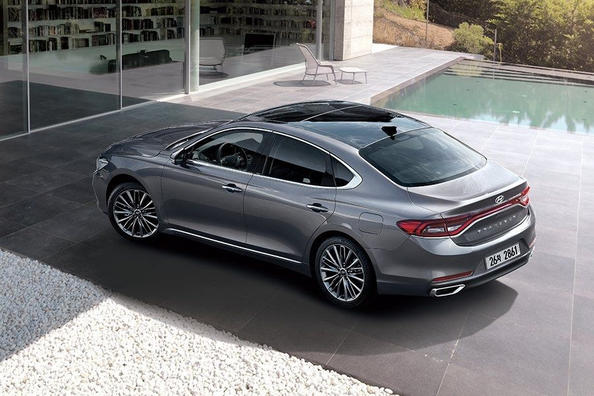 Шестое поколение седана Hyundai Grandeur фото 2