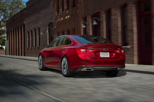 Обзор седана Chevrolet Malibu нового поколения фото 6