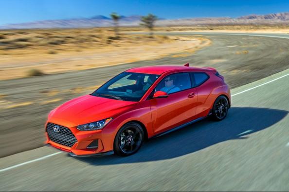Второе поколение хэтчбека Hyundai Veloster
