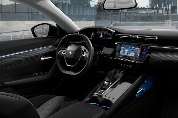 Обзор второго поколения универсала Peugeot 508 SW фото 6