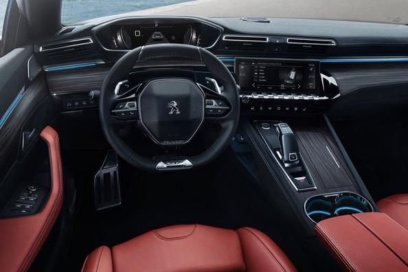Обзор второго поколения универсала Peugeot 508 SW фото 5