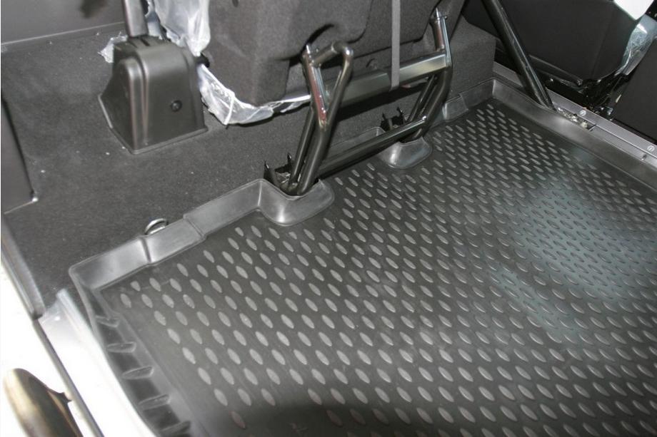 Land Rover Defender 1986-2016 гг. Коврик в багажник длинный (Novline) 90/3D (Введение) Фото 3