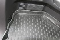 Toyota Highlander 2008-2013 гг. (2012-2014) Длинный коврик в багажник (Novline) установка. (5/7 мест) фото 2