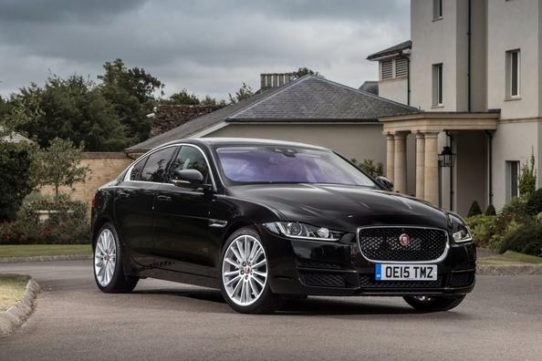 Обзор премиального седана Jaguar XE