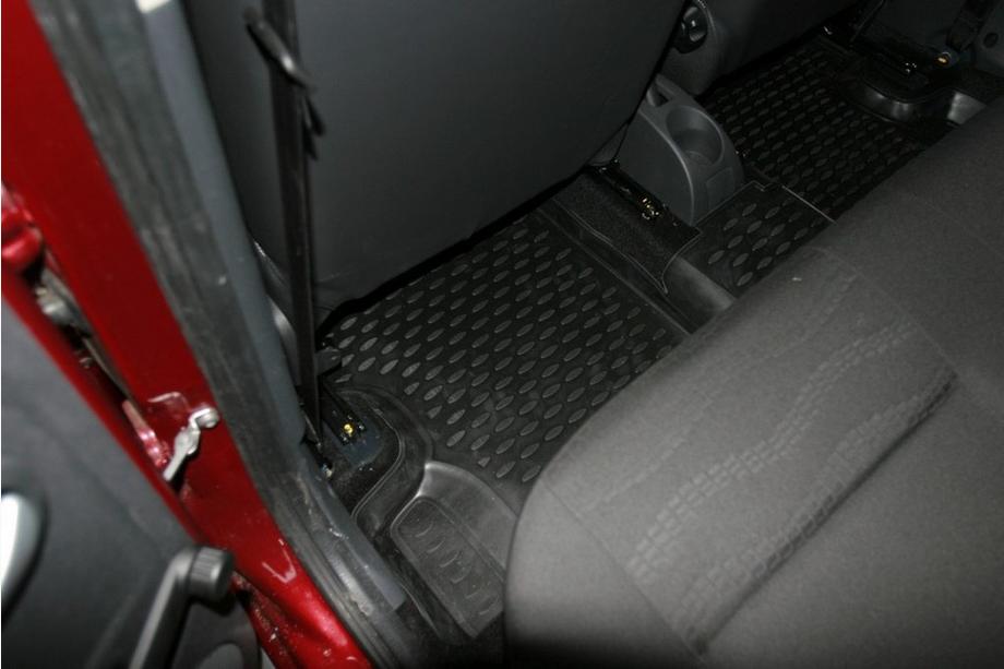 Renault Sandero 2007-2013 гг. Резиновые коврики в салон (4 шт, Novline) Фото 2