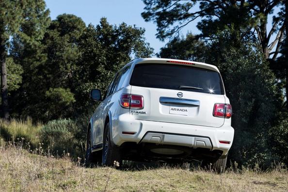Обзор рамного внедорожника Nissan Armada второй генерации фото 11