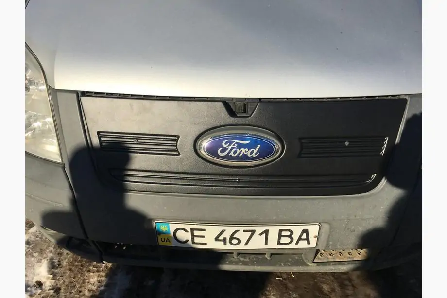 Ford Transit 2000–2014 гг. Зимняя накладка на решетку радиатора (2006-2014) Глянцевая Фото 5