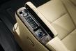 Полноразмерный люксовый минивэн Toyota Alphard фото 10