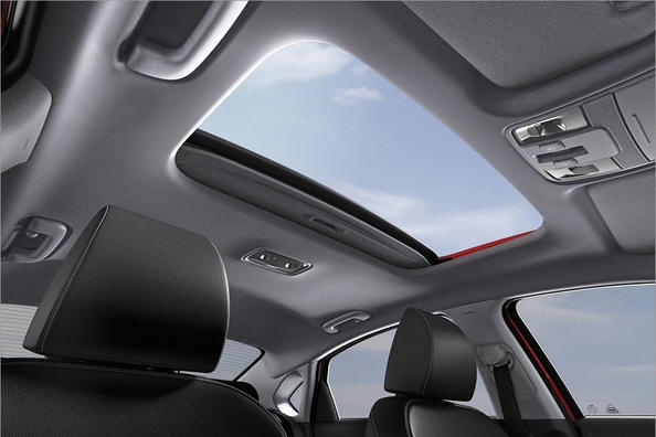 Компактный седан Kia Cerato четвертого поколения фото 10