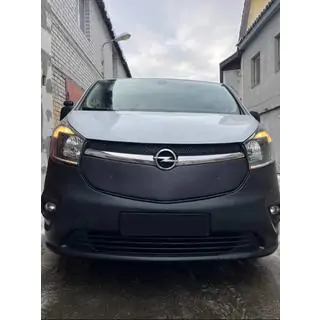 Зимняя накладка на решетку радиатора Opel Vivaro 2015-2019 гг. фото 3