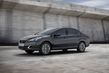 Обзор компактного седана Peugeot 408 фото 8
