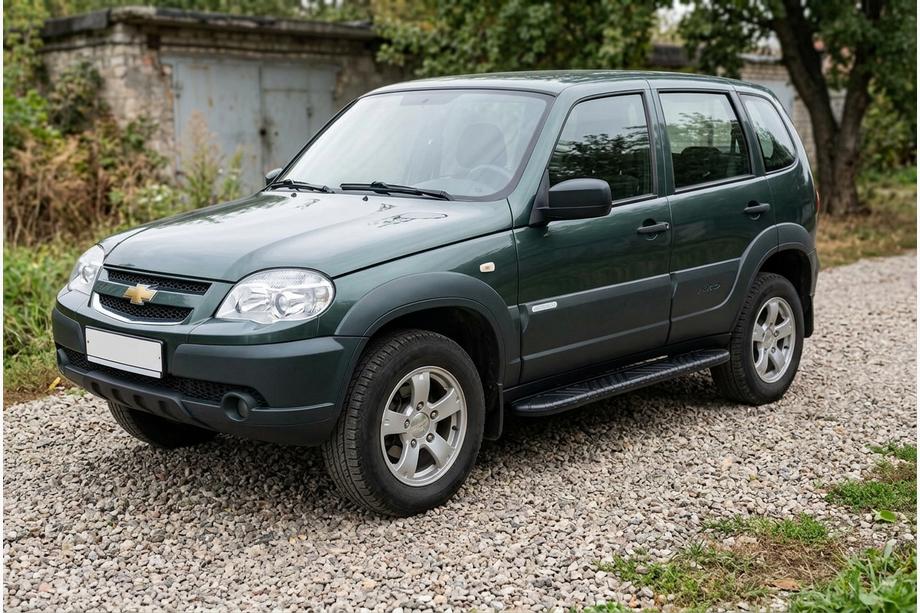 Chevrolet Niva 1998-2020 гг. Боковые Подножки Bosphore Black (2 шт., Алюминий) Image