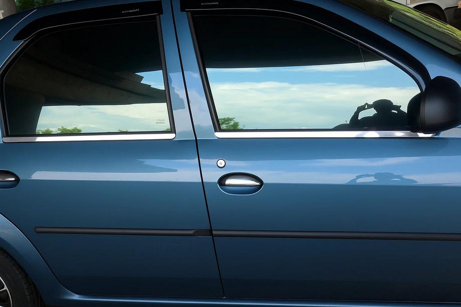 Renault Logan Окантовка стекол Carmos Image