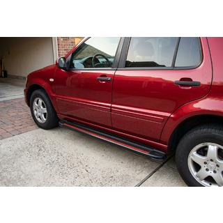 Боковые Подножки Maya Red (2 шт., Алюминий) Mercedes ML W163 1997-2005 гг. фото 1