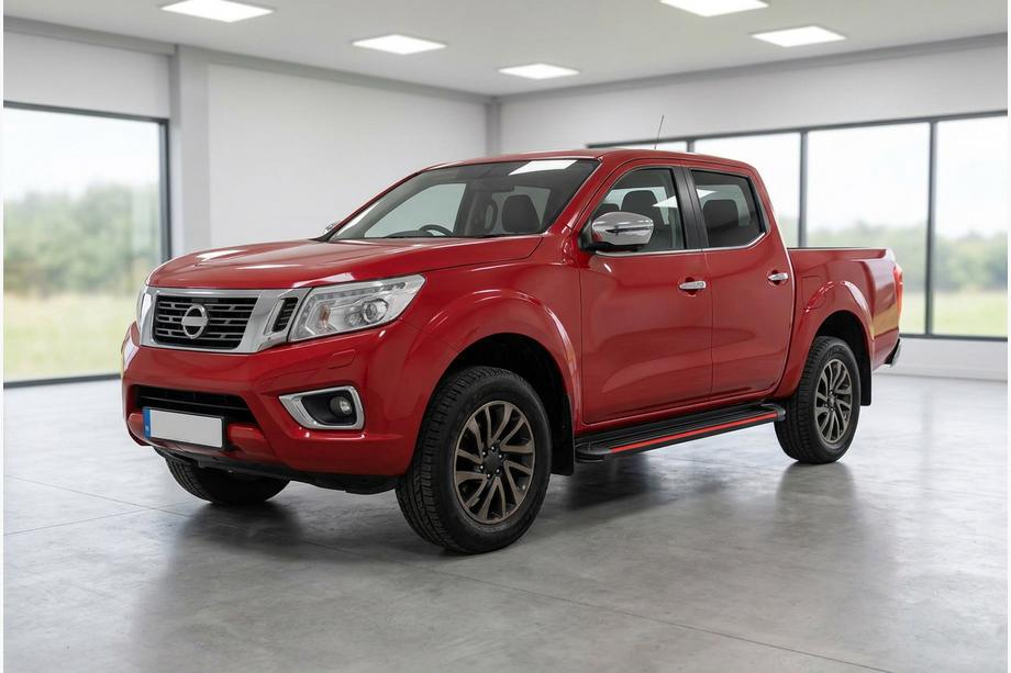 Nissan Navara/NP300 2016- гг. Боковые Подножки Maya Red (2 шт., Алюминий) Фото 1