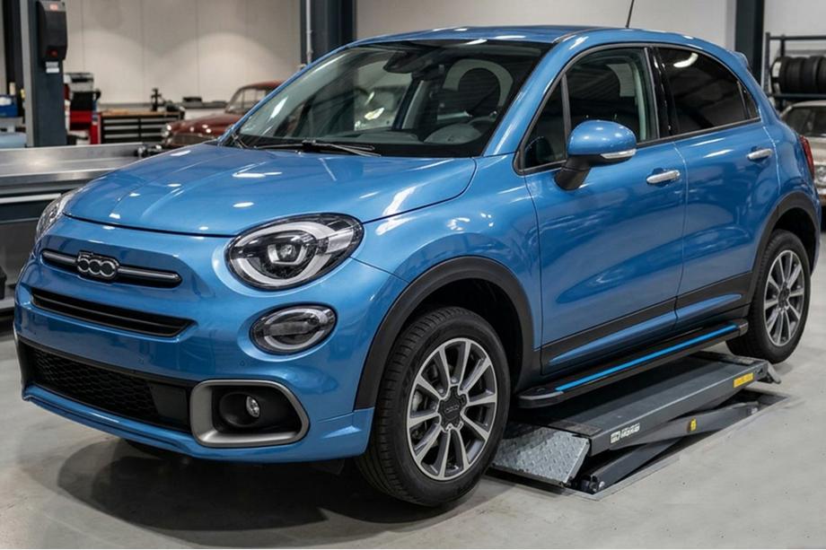 Fiat 500X 2014-2024 гг. Боковые Подножки Maya Blue (2 шт., Алюминий) Image