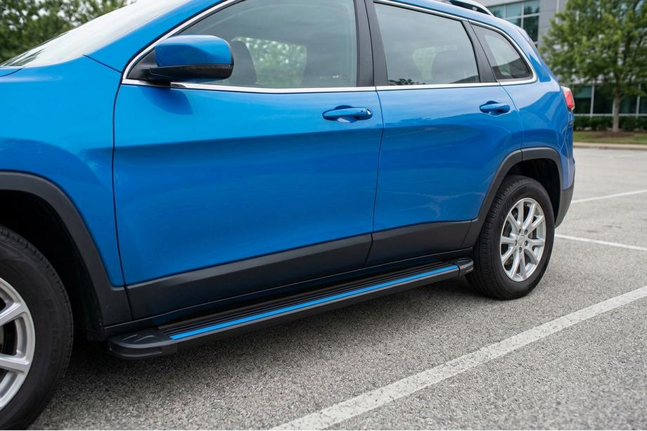 Jeep Cherokee KL 2013- гг. Боковые Подножки Maya Blue (2 шт., Алюминий) Фото 1