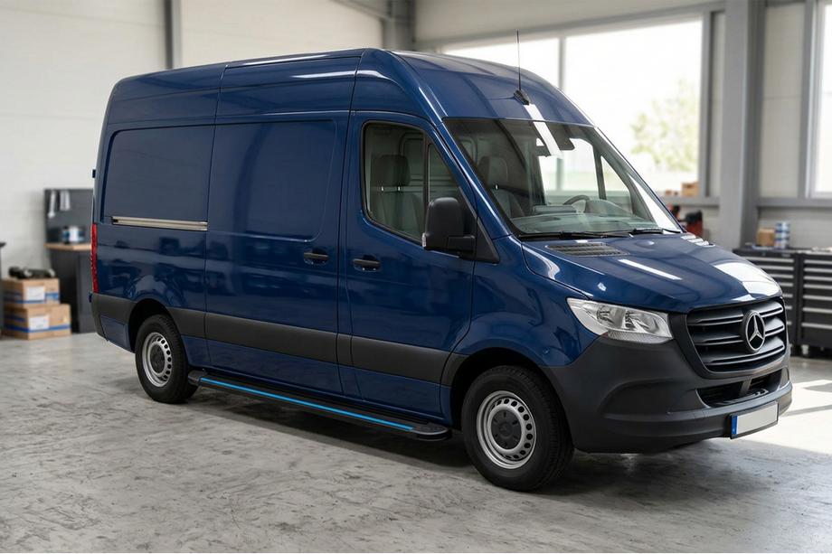Mercedes Sprinter W907/W910 2018- гг. Боковые Подножки Maya Blue (2 шт., Алюминий) Фото 1
